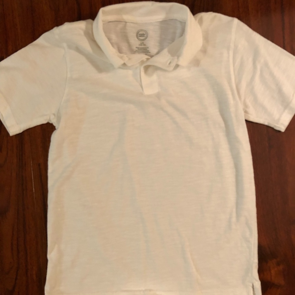 (2) Boys White Polo Shirts - Picture 2 of 3